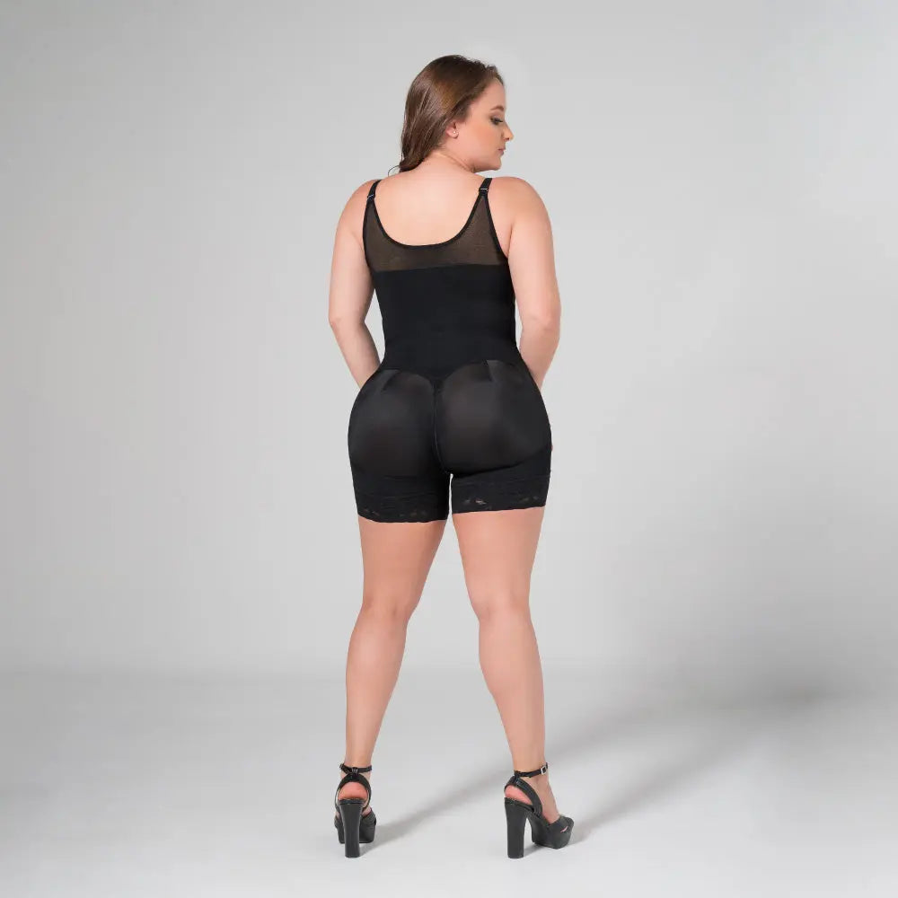 Extra short slimming body shaper. Fajitexinternacional