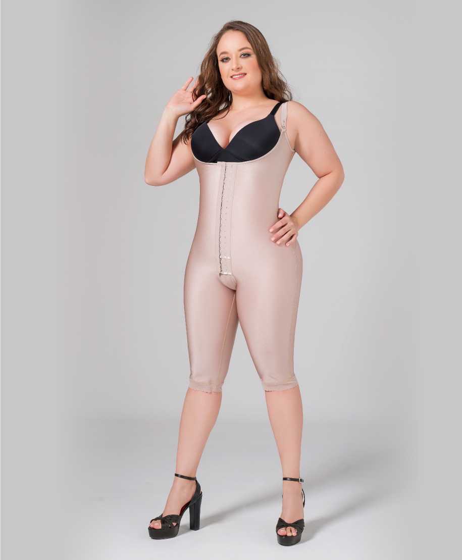 Full coverage light compression body shaper. Fajitexinternacional