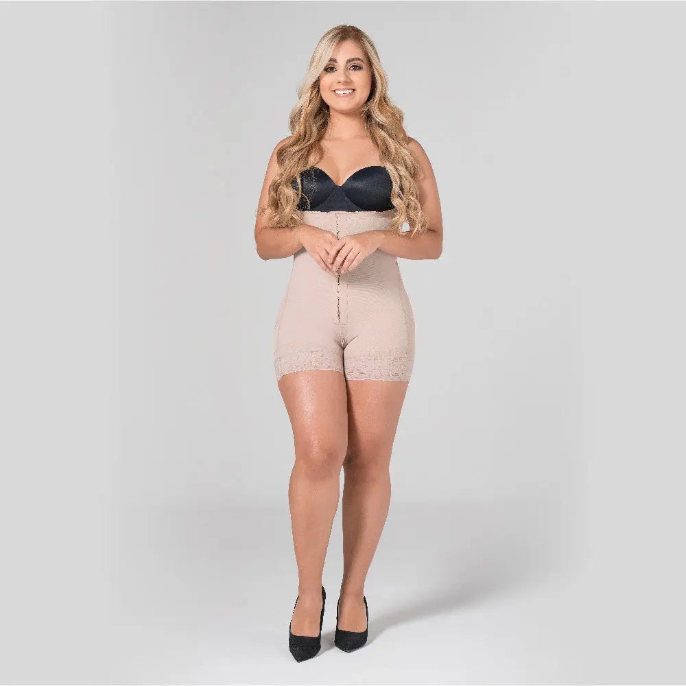 Strapless firm control shaper. Fajitexinternacional
